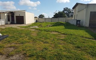 286 m² Land available in Newton