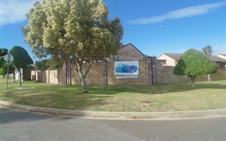 3 Bedroom Townhouse in Lorraine