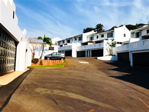 3 Bedroom Simplex in Glen Hills