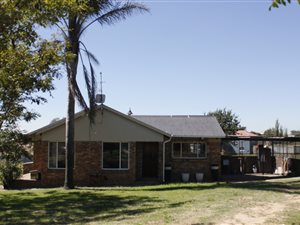 6 Bed House in President Park