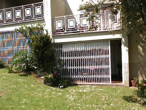 2 Bedroom Townhouse in Rembrandt Park