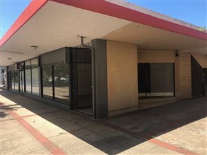 150 m² Commercial space in Amanzimtoti