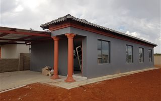 3 Bedroom House in Mohadin