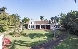 6 Bedroom House in Cowies Hill