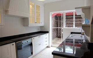 3 Bedroom Duplex in Bedford Park