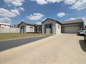 3 Bedroom House in Cedar Creek