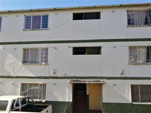 2 Bed Apartment in Longcroft