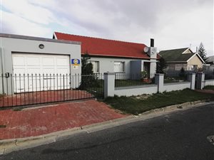 5 Bed House in Retreat