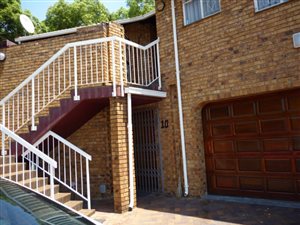 5 Bed Townhouse in Ridgeway