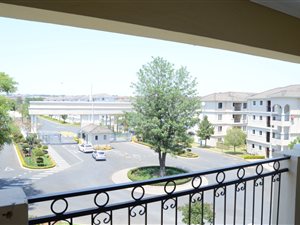 2 Bed Apartment in Noordwyk