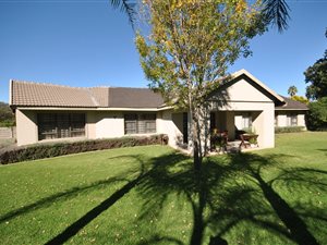 5 Bed House in Hutten Heights