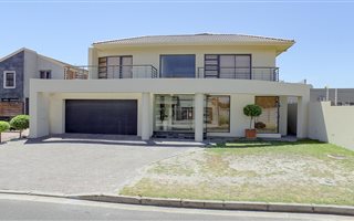 5 Bedroom House in Crawford
