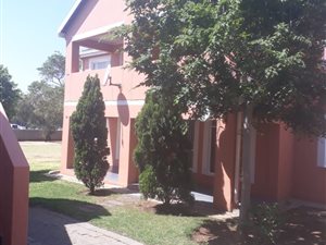 2 Bed Townhouse in Meyersdal