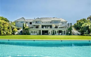 6 Bedroom House in Kenilworth