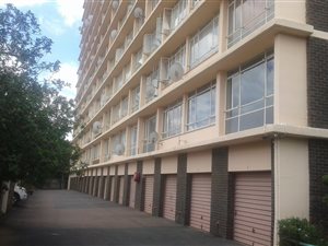 1 Bedroom Apartment in Weavind Park