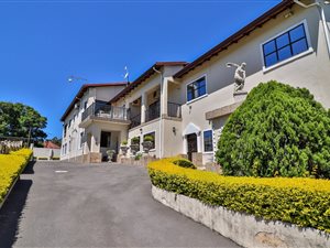 5 Bed House in Sea View