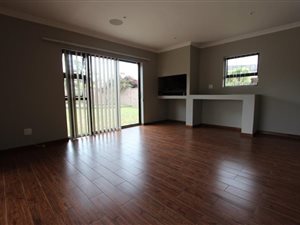 3 Bedroom Townhouse in Sherwood and surrounds