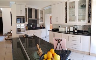 4 Bedroom Cluster in Goedeburg