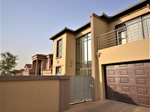 4 Bed House in Pinehaven
