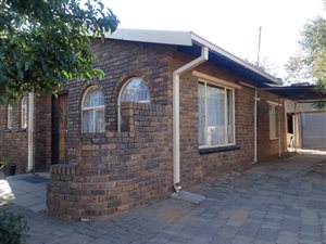 2 Bed House in Blomanda