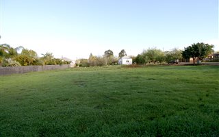 766 m² Land available in Porterville