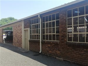 523 m² Commercial space in Middelburg Central