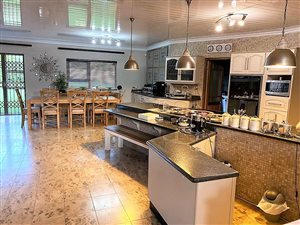 7 Bed House in Marister