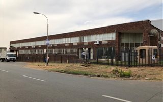 9100 m² Industrial space in Lea Glen