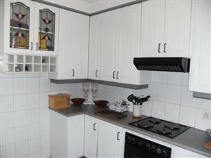 3 Bed Apartment in Berton Park