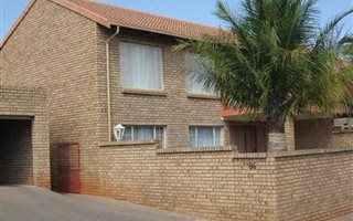 2 Bedroom Apartment in Faerie Glen
