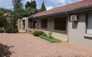 350 m² Office Space in Bedfordview