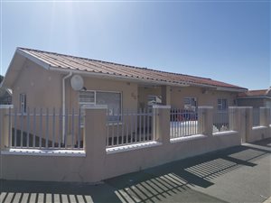 3 Bed House in Glenlily
