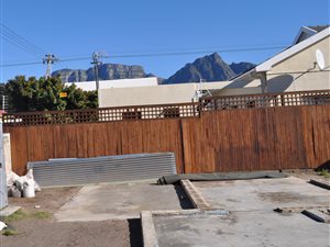 376 m² Land available in Claremont