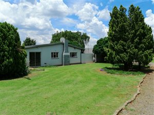 4 Bed House in Stefanopark