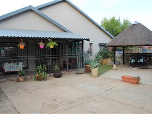 8 Bed House in Sonlandpark