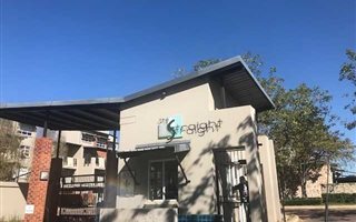 2 Bedroom Apartment in Pineslopes