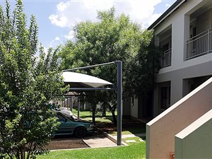 2 Bed Apartment in Lakefield