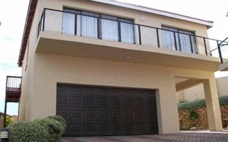 3 Bedroom Cluster in Dana Bay