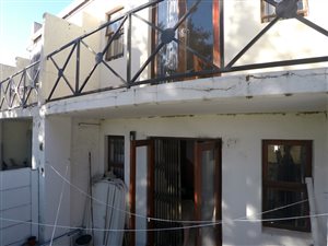 2 Bed Townhouse in Thornton