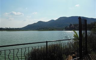 875 m² Land available in Broederstroom
