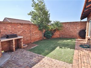 2 Bed Townhouse in Elarduspark