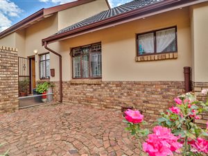 2 Bed Townhouse in Bonaero Park