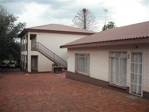 10 Bed Flat in Bult East