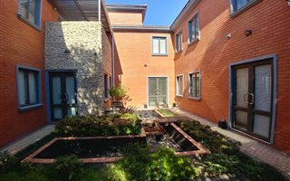 580 m² Office Space in Irene