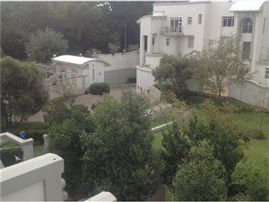 3 Bed Townhouse in Melrose North