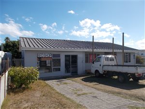 142 m² Commercial space in Gansbaai and surrounds