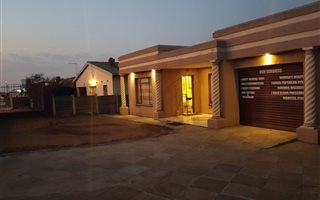 4 Bedroom House in Tembisa