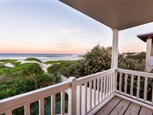4 Bed House in Cape St Francis