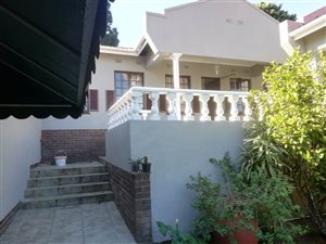 4 Bed House in Cowies Hill Park
