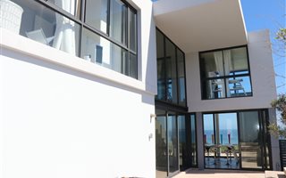 4 Bedroom House in Calypso Beach
